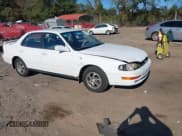 ✅ 1994 Toyota Camry LE • VIN: 4T1SK12E3RU357935 • Lot: 43500149. Wystawiony na IAAI z przebiegiem 239 841 mil. Bezpłatny archiwum sprzedaży aukcyjnych z USA i szczegółowy raport historii pojazdu na DreamBid. Zdjęcie 1.