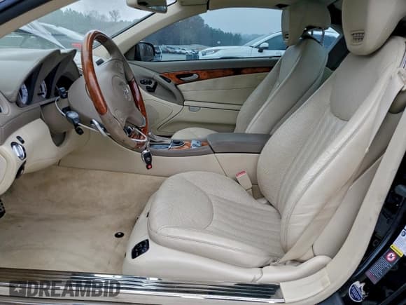 ✅ 2009 Mercedes-Benz SL 550 • VIN: WDBSK71F89F156245 • Lot: 94092675. Listed on Copart with 88,112 mi. Free auction sales archive from the USA and detailed vehicle history report at DreamBid. Image 7.