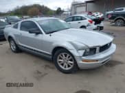 ✅ 2006 Ford Mustang Standard • VIN: 1ZVFT80N965178235 • Lot: 42021332. Listed on IAAI with 71,443 mi. Free auction sales archive from the USA and detailed vehicle history report at DreamBid. Image 1.