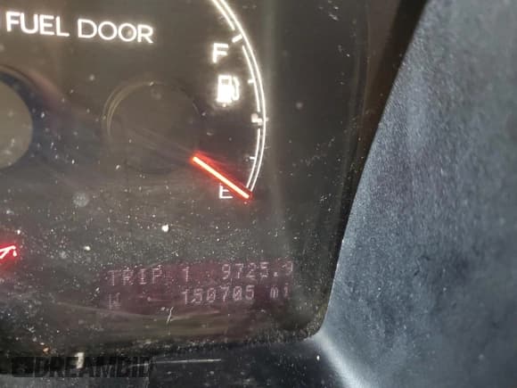 ✅ 2006 Lincoln Navigator Luxury • VIN: 5LMFU28536LJ00216 • Lot: 53209434. Wystawiony na Copart z przebiegiem 150 705 mil. Bezpłatny archiwum sprzedaży aukcyjnych z USA i szczegółowy raport historii pojazdu na DreamBid. Zdjęcie 9.