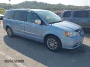 ✅ 2013 Chrysler Town & Country Touring L • VIN: 2C4RC1CG7DR564883 • Лот: 43210582. Опубликован ранее на IAAI с пробегом 150 400 миль. Бесплатный доступ к архиву аукционных продаж из США и подробный отчёт об истории автомобиля на DreamBid. Изображение 1.