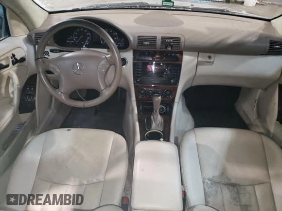 ✅ 2005 Mercedes-Benz C 240 • VIN: WDBRF81J95F673190 • Lot: 42858495. Listed on Copart with Not provided. Free auction sales archive from the USA and detailed vehicle history report at DreamBid. Image 8.