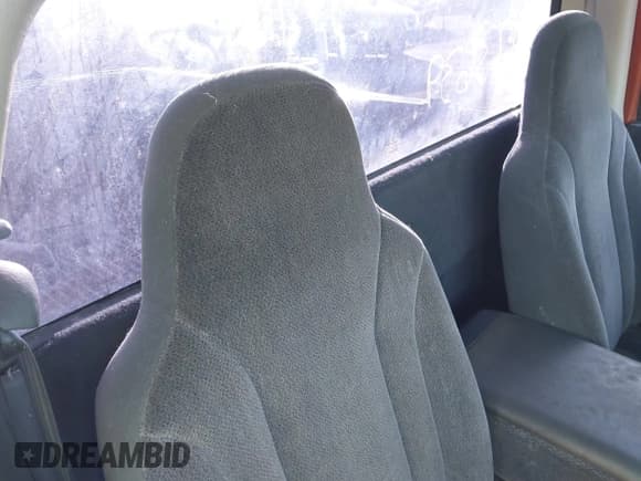 ✅ 2001 Dodge Dakota • VIN: 1B7FL26P91S173068 • Lot: 43473639. Wystawiony na IAAI z przebiegiem 71 129 mil. Bezpłatny archiwum sprzedaży aukcyjnych z USA i szczegółowy raport historii pojazdu na DreamBid. Zdjęcie 8.