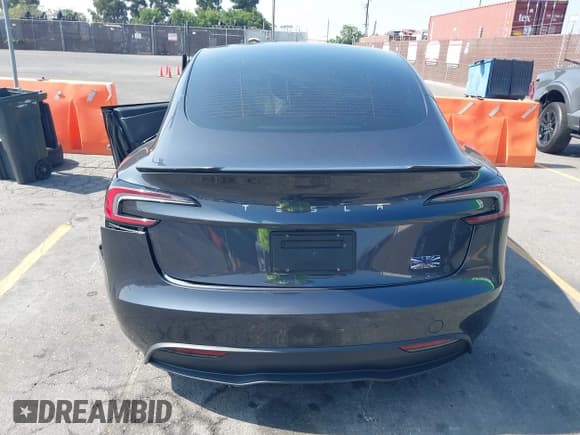 ✅ 2025 Tesla Model 3 Long Range • VIN: 5YJ3E1EA3SF976350 • Lot: 43401948. Wystawiony na IAAI z przebiegiem Nie podano. Bezpłatny archiwum sprzedaży aukcyjnych z USA i szczegółowy raport historii pojazdu na DreamBid. Zdjęcie 15.