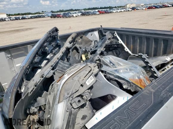 ✅ 2020 GMC Sierra 1500 • VIN: 1GTP8AEF6LZ182779 • Лот: 68669025. Опубликован ранее на Copart с пробегом 110 828 миль. Бесплатный доступ к архиву аукционных продаж из США и подробный отчёт об истории автомобиля на DreamBid. Изображение 12.