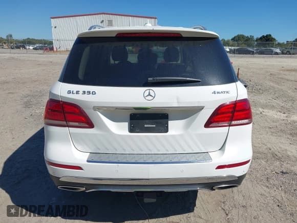 ✅ 2016 Mercedes-Benz GLE 350 • VIN: 4JGDA5HB0GA681147 • Лот: 43460430. Опубликован ранее на IAAI с пробегом 65 064 миль. Бесплатный доступ к архиву аукционных продаж из США и подробный отчёт об истории автомобиля на DreamBid. Изображение 17.