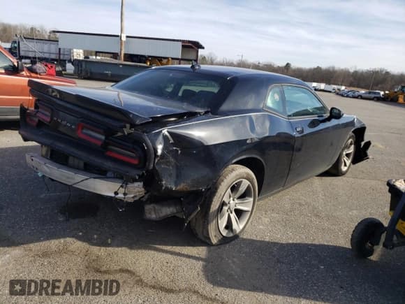 ✅ 2019 Dodge Challenger SXT • VIN: 2C3CDZAG5KH751910 • Лот: 45522813. Опубликован ранее на Copart с пробегом 45 041 миль. Бесплатный доступ к архиву аукционных продаж из США и подробный отчёт об истории автомобиля на DreamBid. Изображение 3.