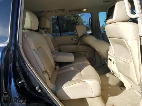 ✅ 2015 Infiniti QX80 • VIN: JN8AZ2NC9F9371045 • Lot: 92989495. Listed on Copart with 182,768 mi. Free auction sales archive from the USA and detailed vehicle history report at DreamBid. Image 11.