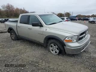 ✅ 2009 Dodge 1500 SLT • VIN: 1D3HB13T19J527634 • Lot: 82852264. Wystawiony na Copart z przebiegiem 284 069 mil. Bezpłatny archiwum sprzedaży aukcyjnych z USA i szczegółowy raport historii pojazdu na DreamBid. Zdjęcie 4.