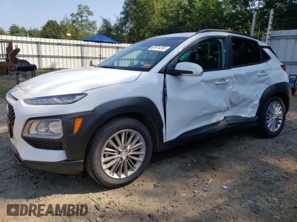 ✅ 2020 Hyundai Kona SEL • VIN: KM8K2CAA7LU498489 • Лот: 67074293. Опубликован ранее на Copart с пробегом 22 847 миль. Бесплатный доступ к архиву аукционных продаж из США и подробный отчёт об истории автомобиля на DreamBid. Изображение 1.