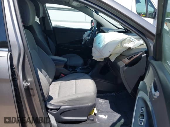 ✅ 2018 Hyundai Santa Fe 2.4L • VIN: 5NMZTDLB4JH107766 • Лот: 43043034. Опубликован ранее на IAAI с пробегом 93 208 миль. Бесплатный доступ к архиву аукционных продаж из США и подробный отчёт об истории автомобиля на DreamBid. Изображение 5.