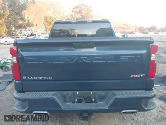 ✅ 2020 Chevrolet Silverado 1500 RST • VIN: 3GCUYEED5LG116216 • Лот: 43745706. Опубликован ранее на IAAI с пробегом 47 222 миль. Бесплатный доступ к архиву аукционных продаж из США и подробный отчёт об истории автомобиля на DreamBid. Изображение 17.