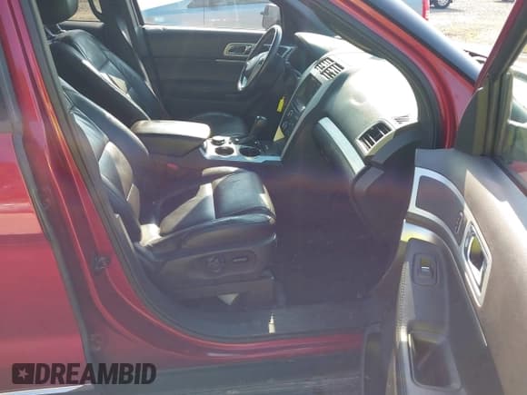 ✅ 2014 Ford Explorer XLT • VIN: 1FM5K8D85EGA42379 • Лот: 42985144. Опубликован ранее на IAAI с пробегом 212 943 миль. Бесплатный доступ к архиву аукционных продаж из США и подробный отчёт об истории автомобиля на DreamBid. Изображение 5.