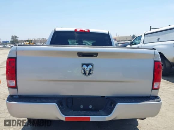 ✅ 2015 Ram 1500 Express • VIN: 1C6RR6KGXFS605044 • Lot: 42476988. Listed on IAAI with 100,498 mi. Free auction sales archive from the USA and detailed vehicle history report at DreamBid. Image 17.