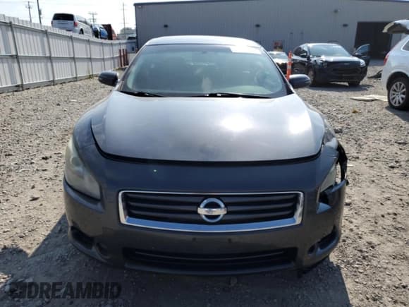 ✅ 2012 Nissan Maxima S • VIN: 1N4AA5AP2CC833513 • Lot: 69017865. Wystawiony na Copart z przebiegiem Nie podano. Bezpłatny archiwum sprzedaży aukcyjnych z USA i szczegółowy raport historii pojazdu na DreamBid. Zdjęcie 5.
