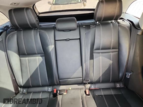 ✅ 2020 Land Rover Range Rover Velar S • VIN: SALYB2EX6LA265169 • Лот: 85699105. Опубликован ранее на Copart с пробегом 75 336 миль. Бесплатный доступ к архиву аукционных продаж из США и подробный отчёт об истории автомобиля на DreamBid. Изображение 10.