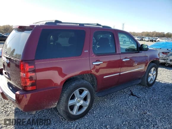 ✅ 2009 Chevrolet Tahoe LTZ • VIN: 1GNFC33J19R178166 • Lot: 83400004. Listed on Copart with 189,600 mi. Free auction sales archive from the USA and detailed vehicle history report at DreamBid. Image 3.