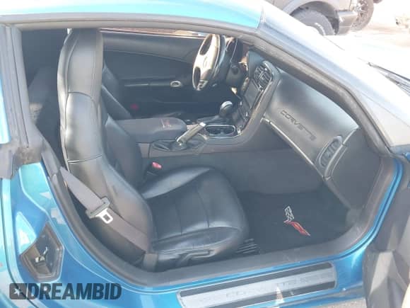 2010 Chevrolet Corvette 1LT с VIN 1G1YE2DW5A5104852, выставлен на аукционе IAAI как лот 41646749 с пробегом 157 901 миль миль и . История ставок и продаж доступна на DreamBid. Изображение 5.