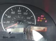 ✅ 2016 Nissan Versa S Plus • VIN: 3N1CN7AP5GL907345 • Lot: 42329044. Wystawiony na IAAI z przebiegiem 111 695 mil. Bezpłatny archiwum sprzedaży aukcyjnych z USA i szczegółowy raport historii pojazdu na DreamBid. Zdjęcie 7.