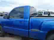 2004 Chevrolet Silverado 1500 z VIN 1GCEC14T74Z219580, wystawiony jako IAAI lot #42222937 z przebiegiem 125 770 mil mil oraz . Historia ofert i sprzedaży dostępna na DreamBid. Obrazek 14.