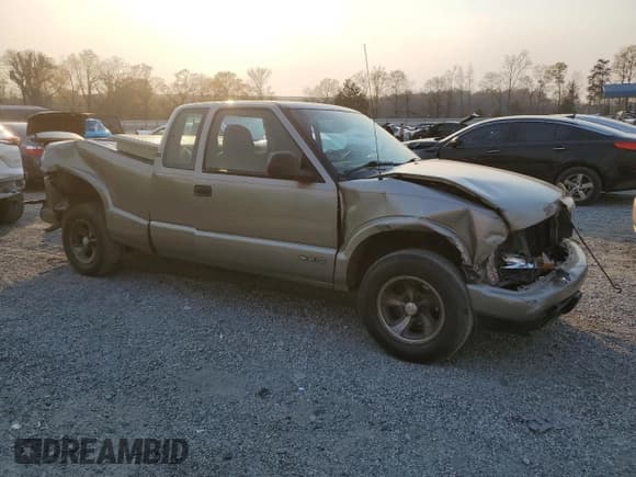 ✅ 1998 Chevrolet S-10 LS • VIN: 1GCCS19X1W8125595 • Лот: 49898835. Опубликован ранее на Copart с пробегом Не указан. Бесплатный доступ к архиву аукционных продаж из США и подробный отчёт об истории автомобиля на DreamBid. Изображение 4.