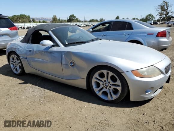 ✅ 2003 BMW Z4 3.0i • VIN: 4USBT53483LU02941 • Lot: 69284444. Wystawiony na Copart z przebiegiem 119 154 mil. Bezpłatny archiwum sprzedaży aukcyjnych z USA i szczegółowy raport historii pojazdu na DreamBid. Zdjęcie 4.