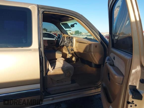 ✅ 1999 Chevrolet Silverado 1500 LS • VIN: 1GCEK19V3XE165493 • Лот: 43622585. Опубликован ранее на IAAI с пробегом 230 281 миль. Бесплатный доступ к архиву аукционных продаж из США и подробный отчёт об истории автомобиля на DreamBid. Изображение 5.