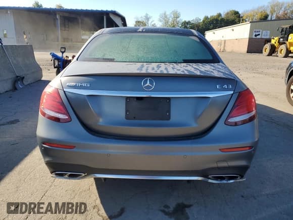 ✅ 2018 Mercedes-Benz E 43 AMG • VIN: WDDZF6EB7JA463984 • Lot: 85305845. Wystawiony na Copart z przebiegiem Nie podano. Bezpłatny archiwum sprzedaży aukcyjnych z USA i szczegółowy raport historii pojazdu na DreamBid. Zdjęcie 6.