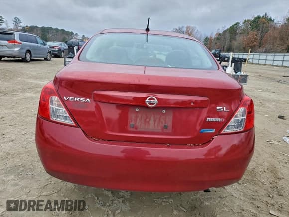 ✅ 2012 Nissan Versa SV • VIN: 3N1CN7AP5CL843866 • Lot: 94302705. Wystawiony na Copart z przebiegiem 110 501 mil. Bezpłatny archiwum sprzedaży aukcyjnych z USA i szczegółowy raport historii pojazdu na DreamBid. Zdjęcie 6.