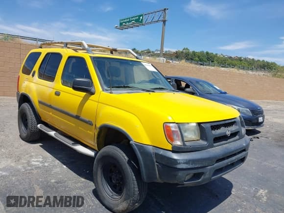 ✅ 2001 Nissan Xterra SE • VIN: 5N1ED28Y21C556824 • Lot: 40045033. Listed on IAAI with 198,034 mi. Free auction sales archive from the USA and detailed vehicle history report at DreamBid. Image 1.