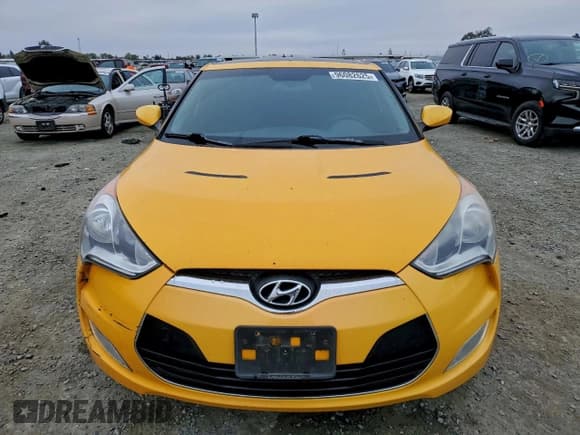 ✅ 2013 Hyundai Veloster w/Black Int • VIN: KMHTC6AD2DU120837 • Lot: 96082625. Wystawiony na Copart z przebiegiem 210 323 mil. Bezpłatny archiwum sprzedaży aukcyjnych z USA i szczegółowy raport historii pojazdu na DreamBid. Zdjęcie 5.
