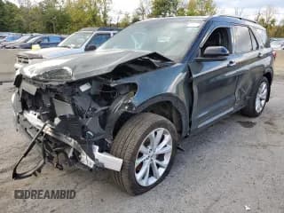 ✅ 2022 Ford Explorer Platinum • VIN: 1FM5K8HW9NNA08336 • Lot: 73702754. Wystawiony na Copart z przebiegiem 14 810 mil. Bezpłatny archiwum sprzedaży aukcyjnych z USA i szczegółowy raport historii pojazdu na DreamBid. Zdjęcie 1.