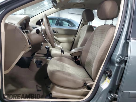 ✅ 2006 Ford Focus SE • VIN: 1FAFP36N26W108884 • Lot: 87014925. Wystawiony na Copart z przebiegiem 76 194 mil. Bezpłatny archiwum sprzedaży aukcyjnych z USA i szczegółowy raport historii pojazdu na DreamBid. Zdjęcie 7.