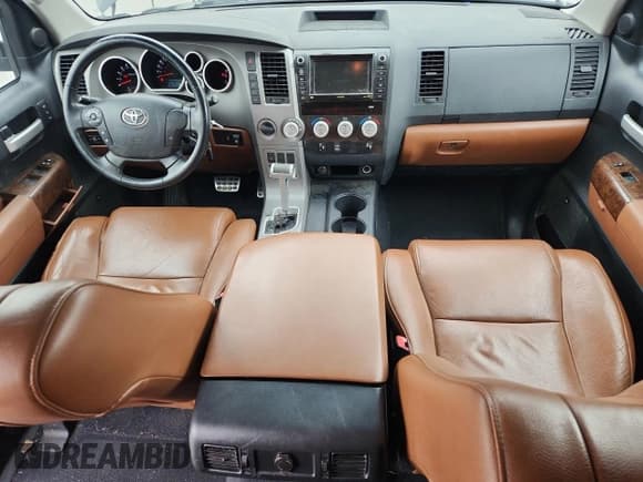 ✅ 2010 Toyota Tundra Limited • VIN: 5TFHY5F11AX116745 • Lot: 93632655. Listed on Copart with 191,191 mi. Free auction sales archive from the USA and detailed vehicle history report at DreamBid. Image 8.