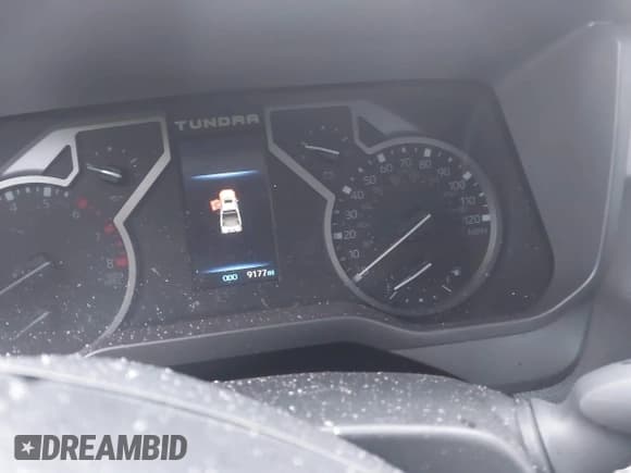 ✅ 2024 Toyota Tundra SR5 • VIN: 5TFLA5DB6RX192547 • Lot: 41385022. Listed on IAAI with 9,177 mi. Free auction sales archive from the USA and detailed vehicle history report at DreamBid. Image 7.