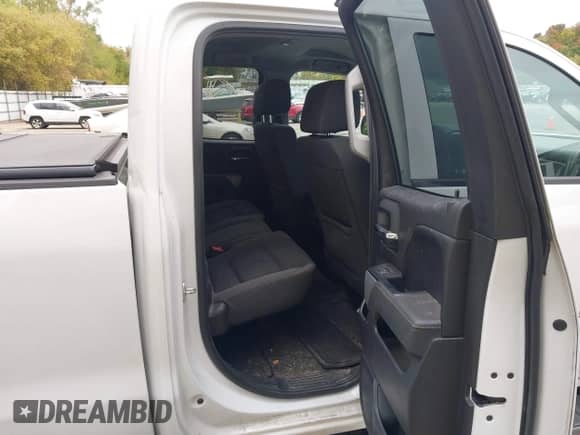 2016 Chevrolet Silverado 1500 LT z VIN 1GCVKREC1GZ305648, wystawiony jako IAAI lot #43452552 z przebiegiem 191 539 mil mil oraz . Historia ofert i sprzedaży dostępna na DreamBid. Obrazek 8.