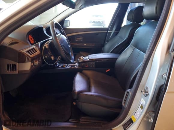 ✅ 2008 BMW 7 Series 750i • VIN: WBAHL83598DT13209 • Lot: 68790575. Listed on Copart with 88,758 mi. Free auction sales archive from the USA and detailed vehicle history report at DreamBid. Image 7.