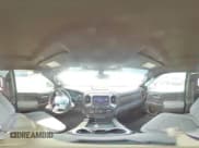 ✅ 2020 Chevrolet Silverado 1500 RST • VIN: 1GCRYEED3LZ328618 • Lot: 70525954. Wystawiony na Copart z przebiegiem 73 197 mil. Bezpłatny archiwum sprzedaży aukcyjnych z USA i szczegółowy raport historii pojazdu na DreamBid. Zdjęcie 13.