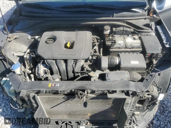 ✅ 2019 Hyundai Elantra Value Edition • VIN: 5NPD84LF3KH408726 • Lot: 92204965. Listed on Copart with 142,038 mi. Free auction sales archive from the USA and detailed vehicle history report at DreamBid. Image 11.