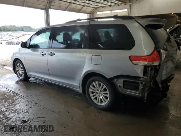 ✅ 2013 Toyota Sienna Limited • VIN: 5TDYK3DCXDS402646 • Lot: 85717545. Listed on Copart with 108,749 mi. Free auction sales archive from the USA and detailed vehicle history report at DreamBid. Image 2.