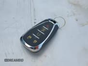 ✅ 2020 Chevrolet Traverse LT • VIN: 1GNEVHKW9LJ262631 • Lot: 43158904. Wystawiony na IAAI z przebiegiem 78 842 mil. Bezpłatny archiwum sprzedaży aukcyjnych z USA i szczegółowy raport historii pojazdu na DreamBid. Zdjęcie 11.