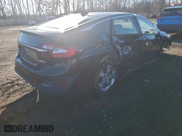 ✅ 2018 Honda Clarity • VIN: JHMZC5F19JC023089 • Lot: 94758545. Wystawiony na Copart z przebiegiem Nie podano. Bezpłatny archiwum sprzedaży aukcyjnych z USA i szczegółowy raport historii pojazdu na DreamBid. Zdjęcie 3.