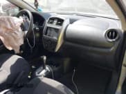 ✅ 2016 Nissan Versa S Plus • VIN: 3N1CN7AP2GL878385 • Lot: 43113758. Wystawiony na IAAI z przebiegiem 76 914 mil. Bezpłatny archiwum sprzedaży aukcyjnych z USA i szczegółowy raport historii pojazdu na DreamBid. Zdjęcie 5.