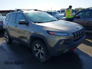 ✅ 2017 Jeep Cherokee Trailhawk L Plus • VIN: 1C4PJMBB6HW654172 • Lot: 41851236. Wystawiony na IAAI z przebiegiem 104 263 mil. Bezpłatny archiwum sprzedaży aukcyjnych z USA i szczegółowy raport historii pojazdu na DreamBid. Zdjęcie 1.