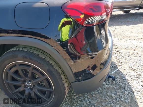 ✅ 2022 Mercedes-Benz GLA 35 AMG • VIN: W1N4N5BB5NJ330077 • Lot: 43015729. Wystawiony na IAAI z przebiegiem 36 987 mil. Bezpłatny archiwum sprzedaży aukcyjnych z USA i szczegółowy raport historii pojazdu na DreamBid. Zdjęcie 18.