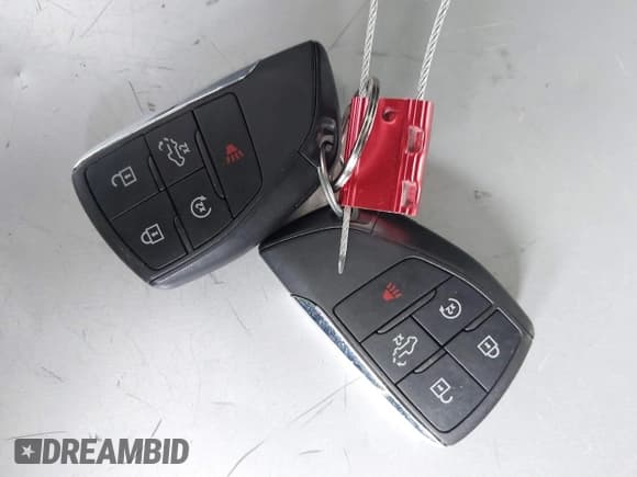 ✅ 2023 GMC Sierra 1500 Denali Ultimate • VIN: 1GTUUHEL2PZ182300 • Лот: 41498730. Опубликован ранее на IAAI с пробегом 24 389 миль. Бесплатный доступ к архиву аукционных продаж из США и подробный отчёт об истории автомобиля на DreamBid. Изображение 11.