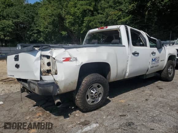 2013 Chevrolet Silverado 2500HD Work Truck z VIN 1GC1KVC8XDF234498, wystawiony jako Copart lot #70567195 z przebiegiem Nie podano mil oraz Nie do naprawy • Non repairable. Historia ofert i sprzedaży dostępna na DreamBid. Obrazek 3.