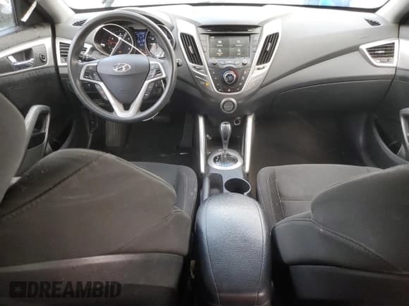 ✅ 2015 Hyundai Veloster • VIN: KMHTC6AD0FU224441 • Lot: 78958004. Wystawiony na Copart z przebiegiem 112 362 mil. Bezpłatny archiwum sprzedaży aukcyjnych z USA i szczegółowy raport historii pojazdu na DreamBid. Zdjęcie 8.