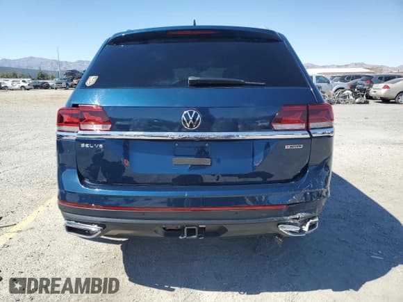 ✅ 2021 Volkswagen Atlas SEL Premium • VIN: 1V2TR2CA1MC545520 • Lot: 68675595. Listed on Copart with 30,261 mi. Free auction sales archive from the USA and detailed vehicle history report at DreamBid. Image 6.