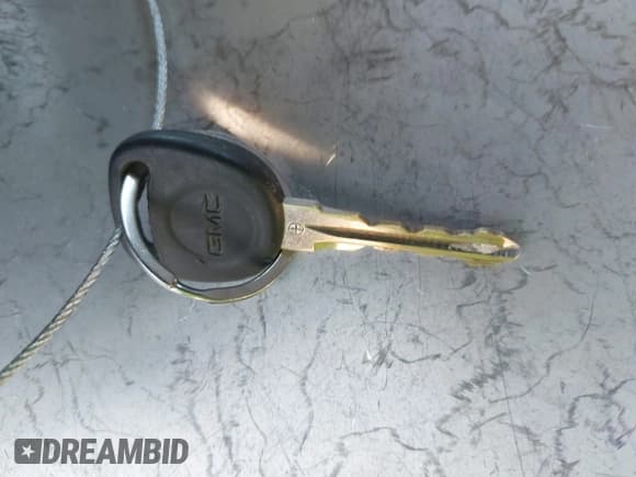 ✅ 2009 GMC Sierra 1500 Work Truck • VIN: 1GTEC14X49Z211950 • Lot: 43645568. Wystawiony na IAAI z przebiegiem 115 959 mil. Bezpłatny archiwum sprzedaży aukcyjnych z USA i szczegółowy raport historii pojazdu na DreamBid. Zdjęcie 11.